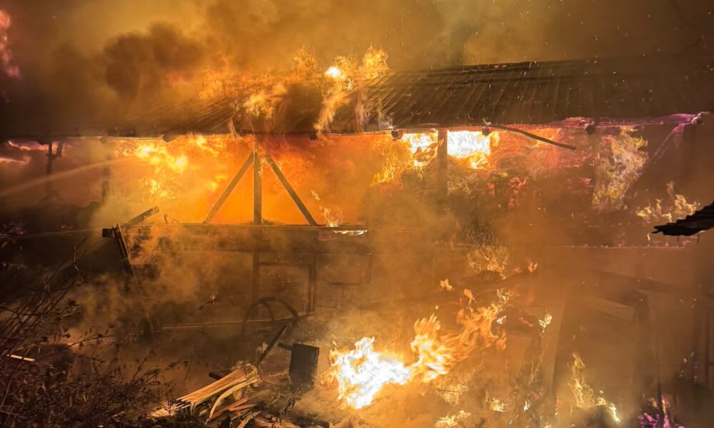 Incendiu într-o gospodărie din Târgu-Neamț Incendiu într-o gospodărie din Târgu-Neamț