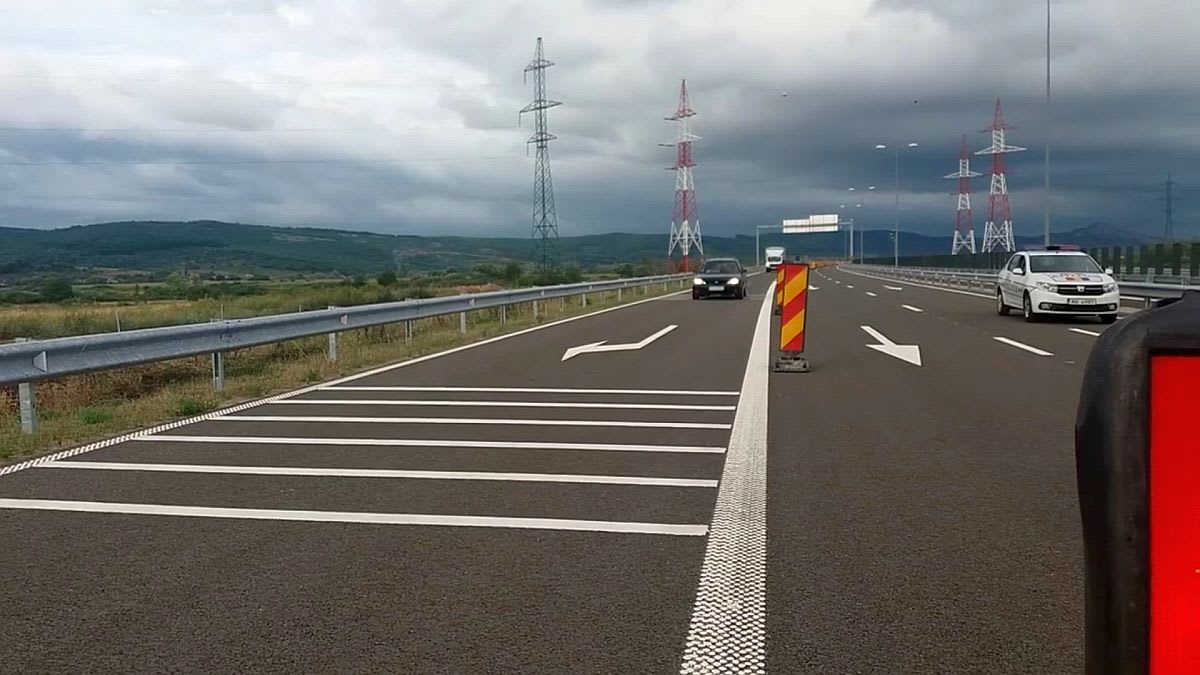 Reconfigurare intersecție DN 7 și DN 76 în Deva, șantier rutier Reconfigurare intersecție DN 7 și DN 76 în Deva, șantier rutier