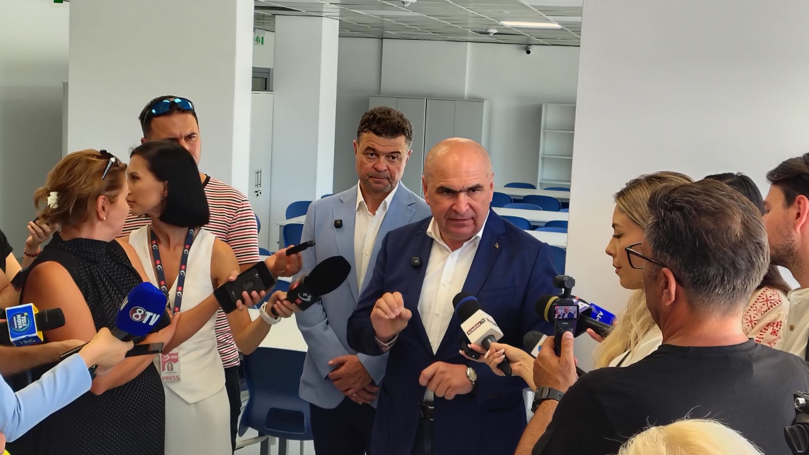 Ilie Bolojan la inaugurarea noului cămin studențesc UVT Ilie Bolojan la inaugurarea noului cămin studențesc UVT