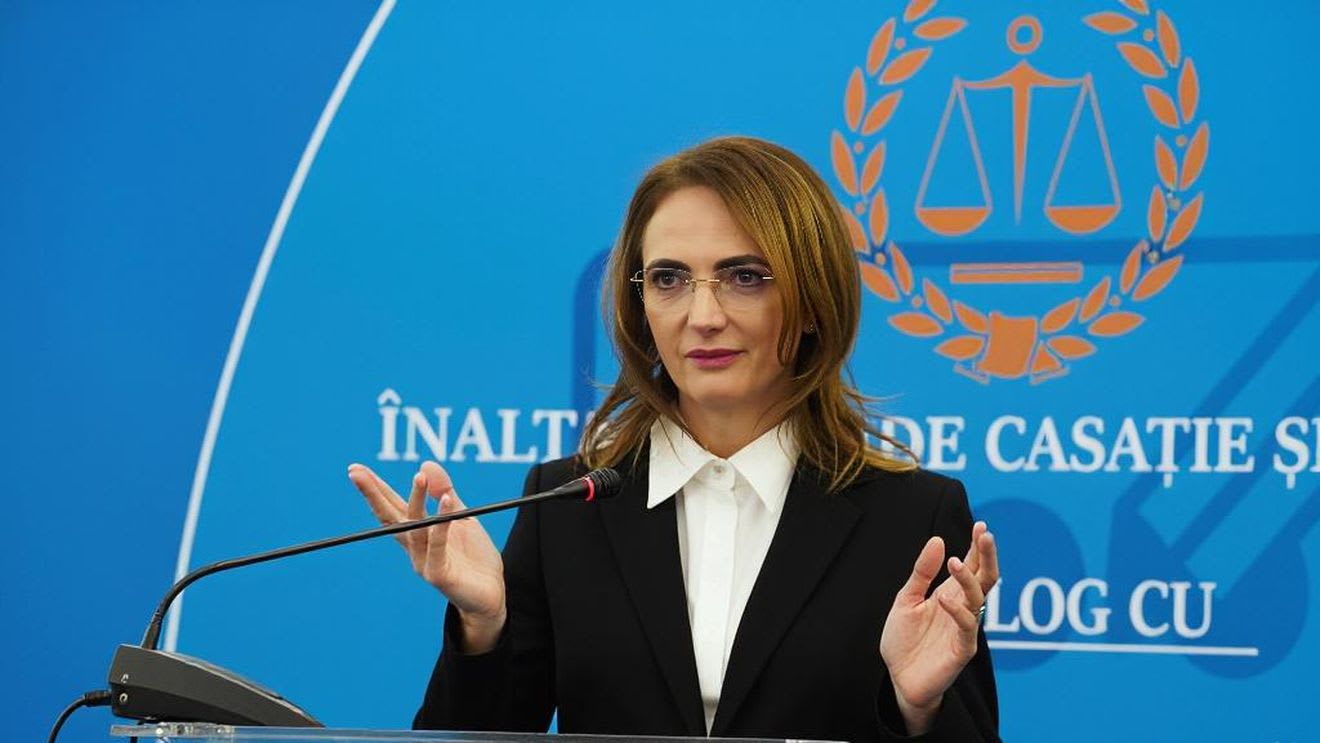 Lia Savonea și Viorica Dăncilă în discuție Lia Savonea și Viorica Dăncilă în discuție