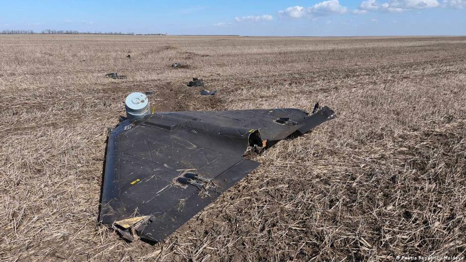 Echipamente militare moldovene în acțiune, dronă doborâtă Echipamente militare moldovene în acțiune, dronă doborâtă