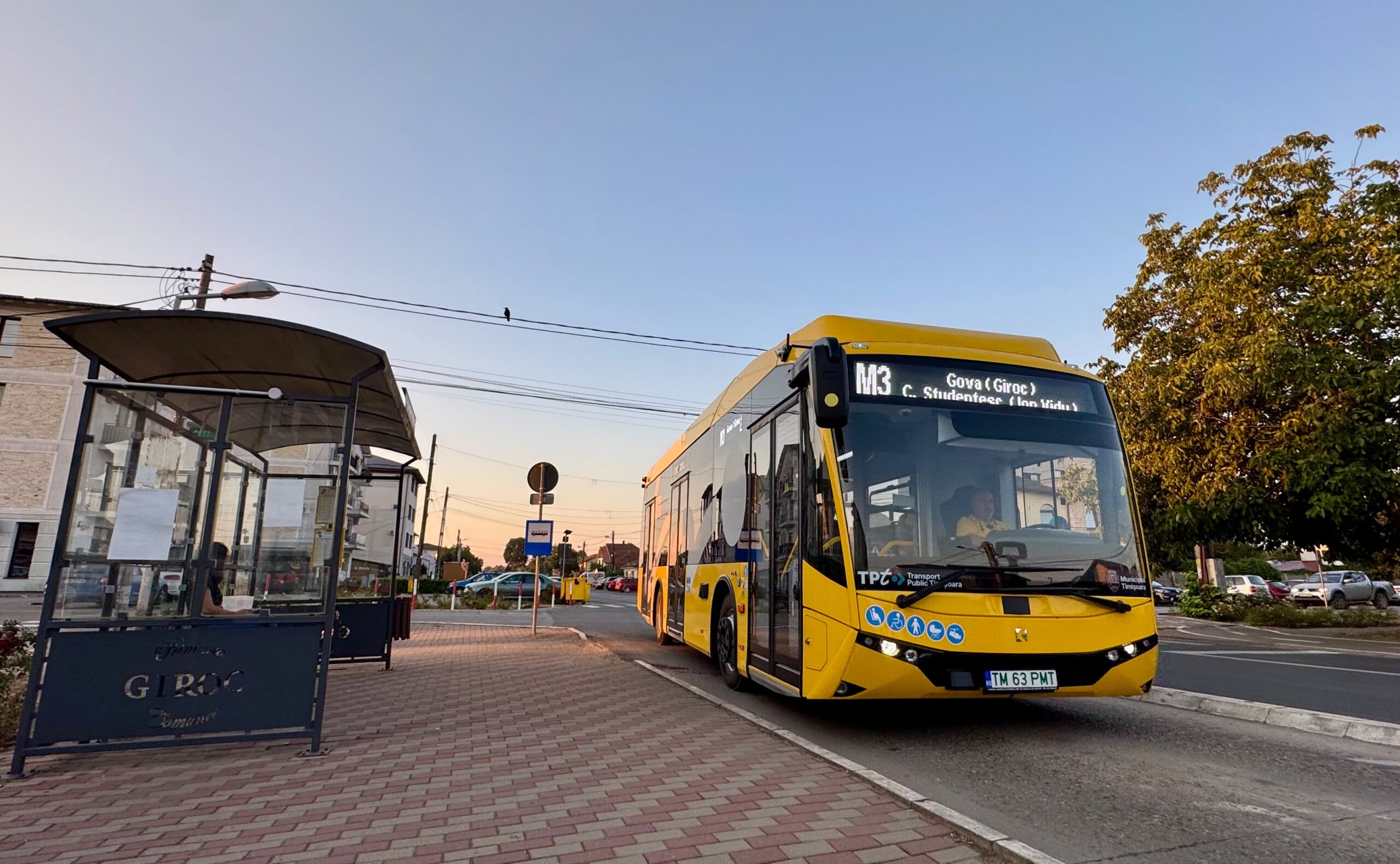 Autobuz deviat pe traseu alternativ în Timișoara Autobuz deviat pe traseu alternativ în Timișoara