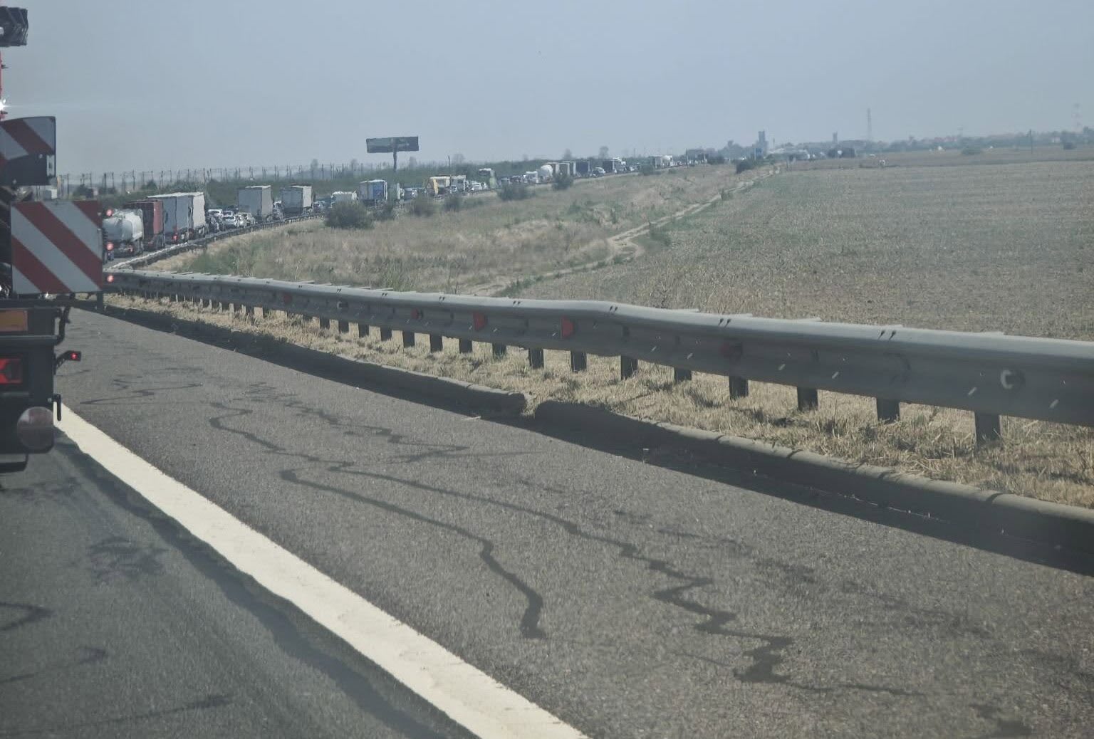 Accident cu două TIR-uri pe A2, trafic blocat pe sensul dinspre Constanța spre București