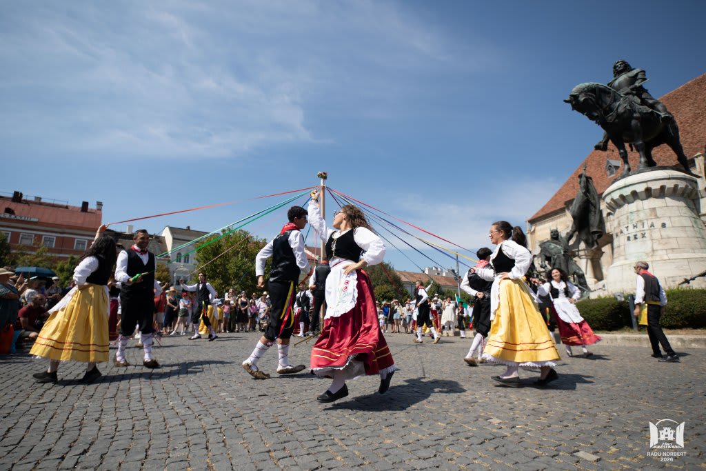 Participanți la festivalul Zilele Maghiare în Cluj, activități culturale și concerte Participanți la festivalul Zilele Maghiare în Cluj, activități culturale și concerte