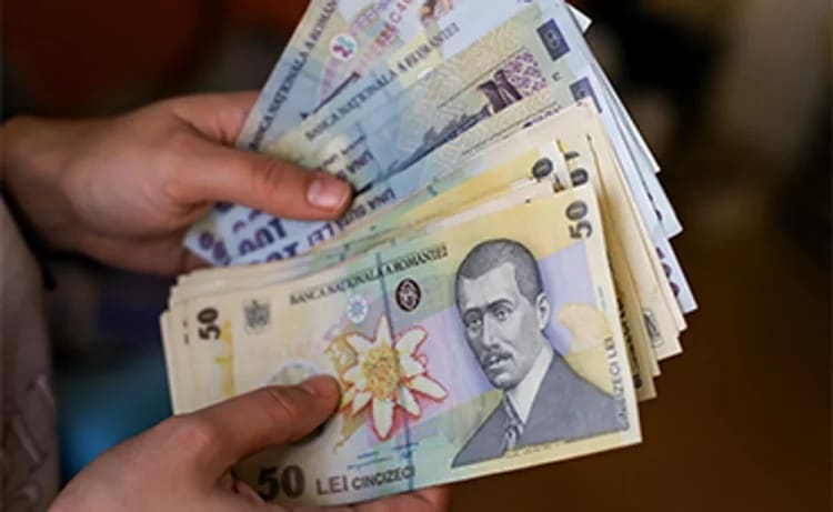 CFR se confruntă cu blocaj salarial la Târgu Mureș, angajații riscă să nu primească salariile