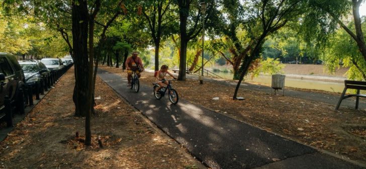 Traseu de biciclete pe malul Begăi în Timișoara Traseu de biciclete pe malul Begăi în Timișoara