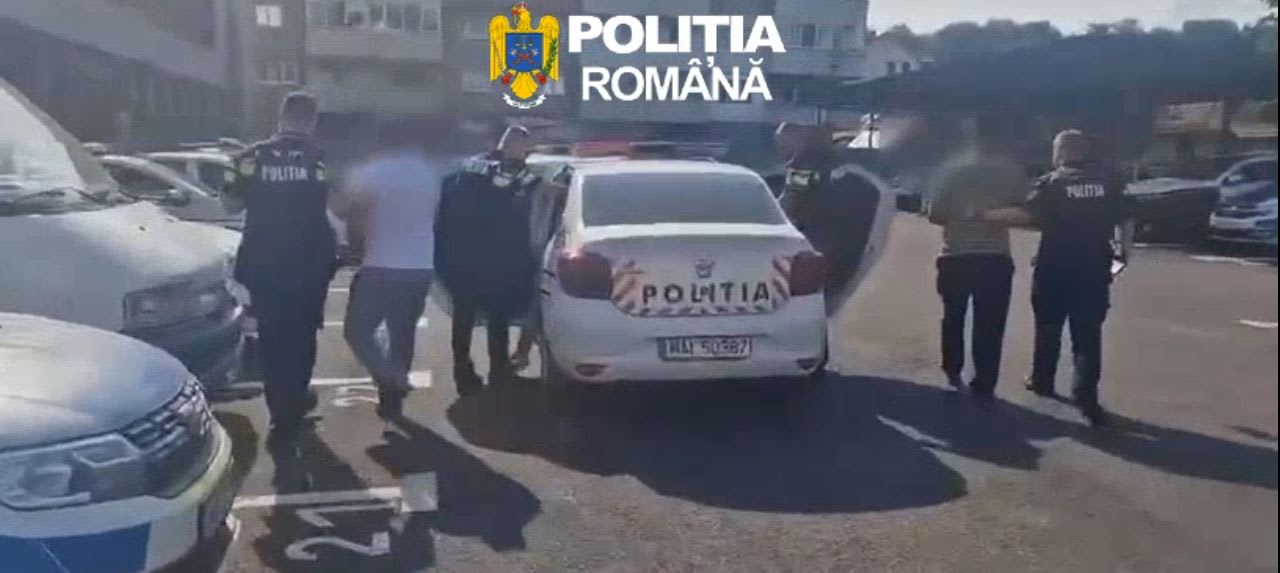 Polițiști în acțiune în localitatea Tureni, Cluj Polițiști în acțiune în localitatea Tureni, Cluj