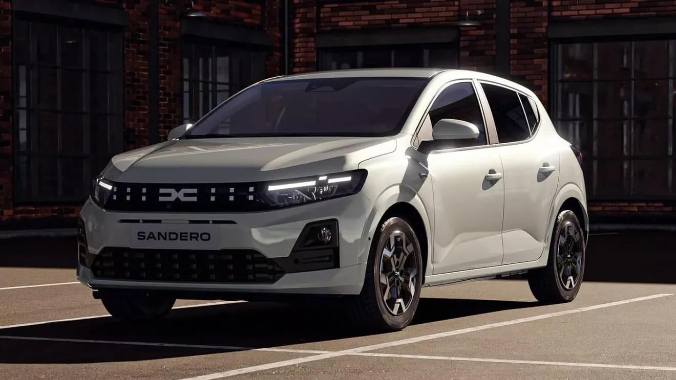 Mașină Dacia Sandero în service auto în 2026