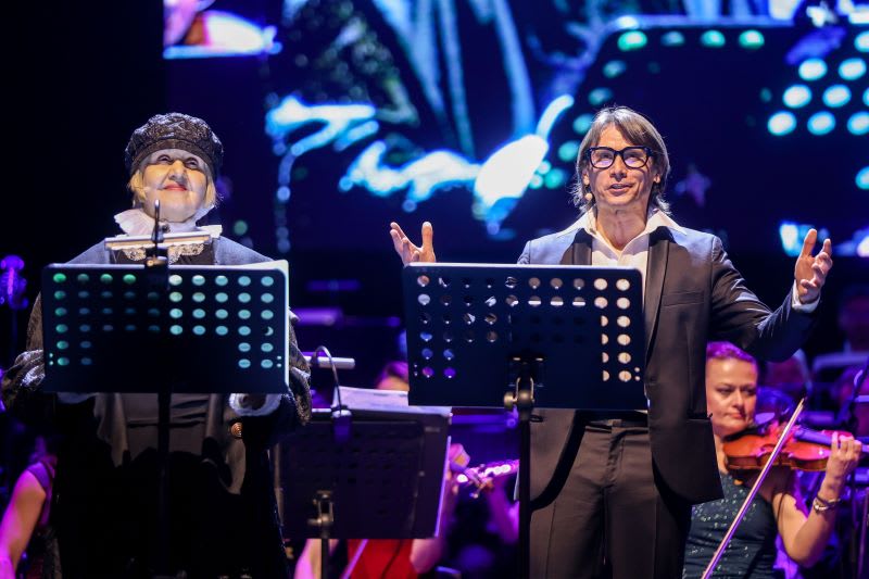Marius Manole în rolul Peer Gynt pe scenă la SEAS 2026
