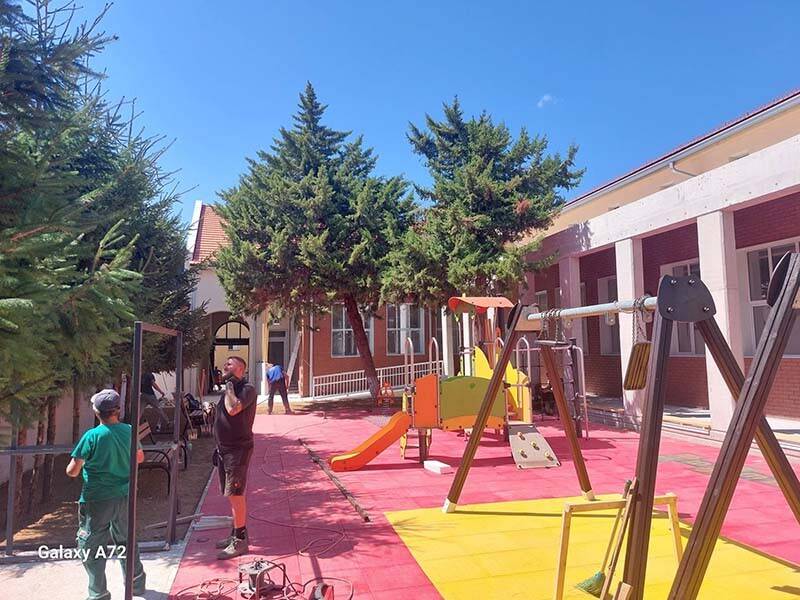 Clădire modernizată a grădiniței Mihai Eminescu din Baia Mare Clădire modernizată a grădiniței Mihai Eminescu din Baia Mare