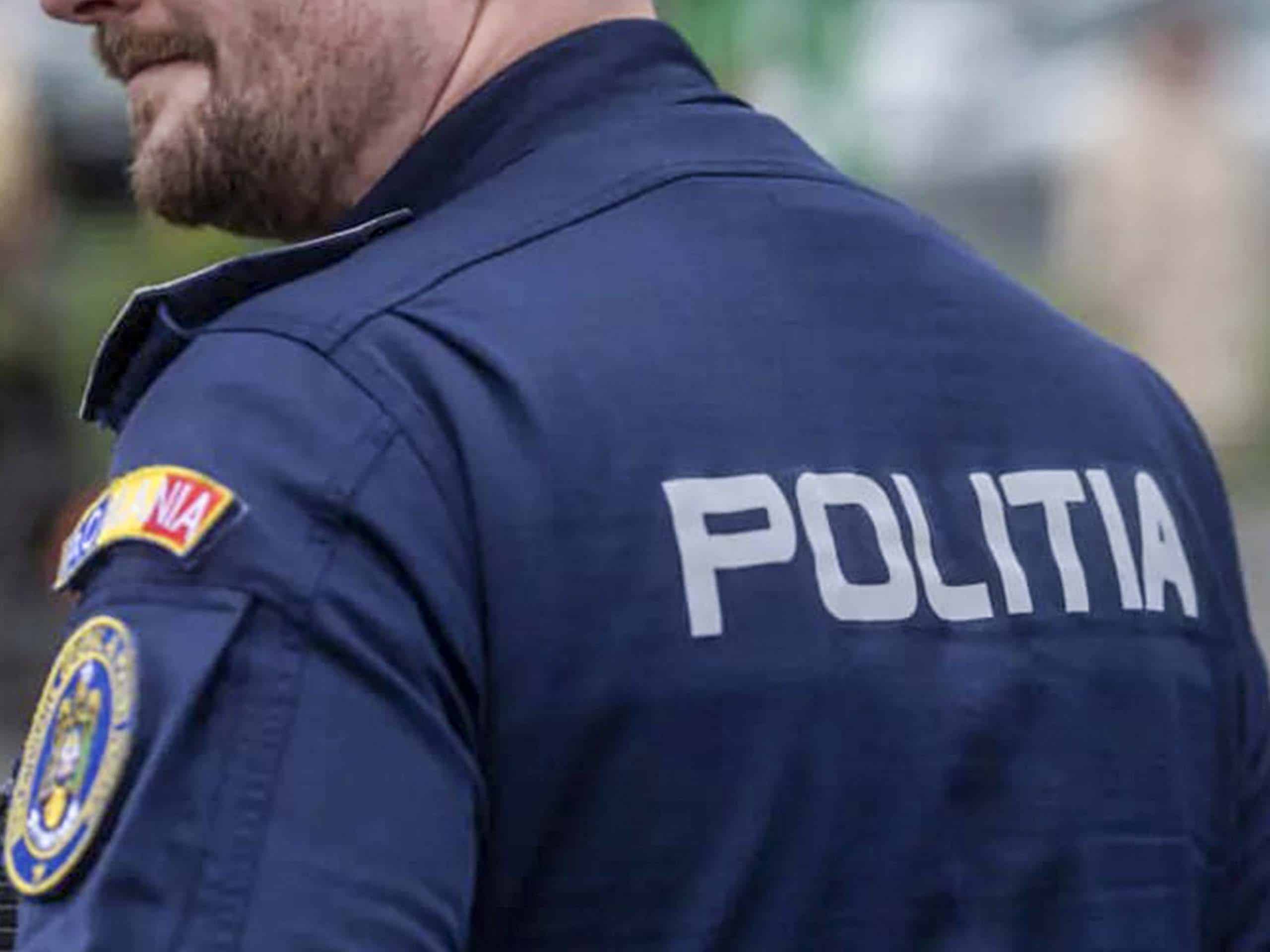 Polițiștii din Târgu Jiu a cercetat (pentru) un incident la stația de carburant în care s-a spart un geam