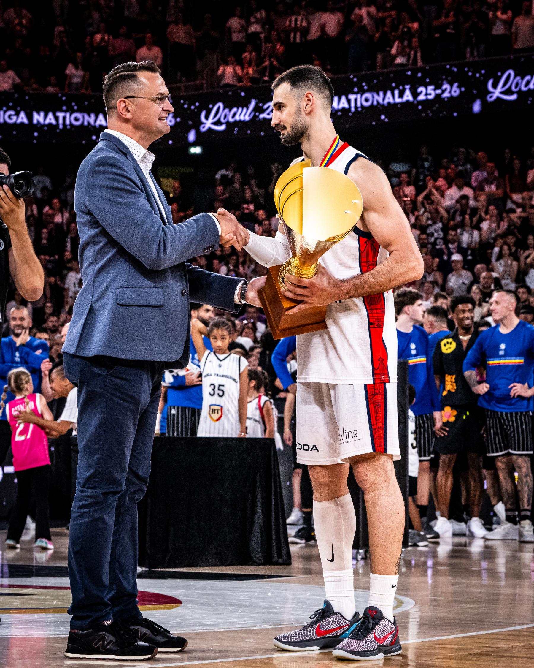 CSM Oradea și U-BT Cluj-Napoca încep pregătirile pentru noul sezon de baschet în România
