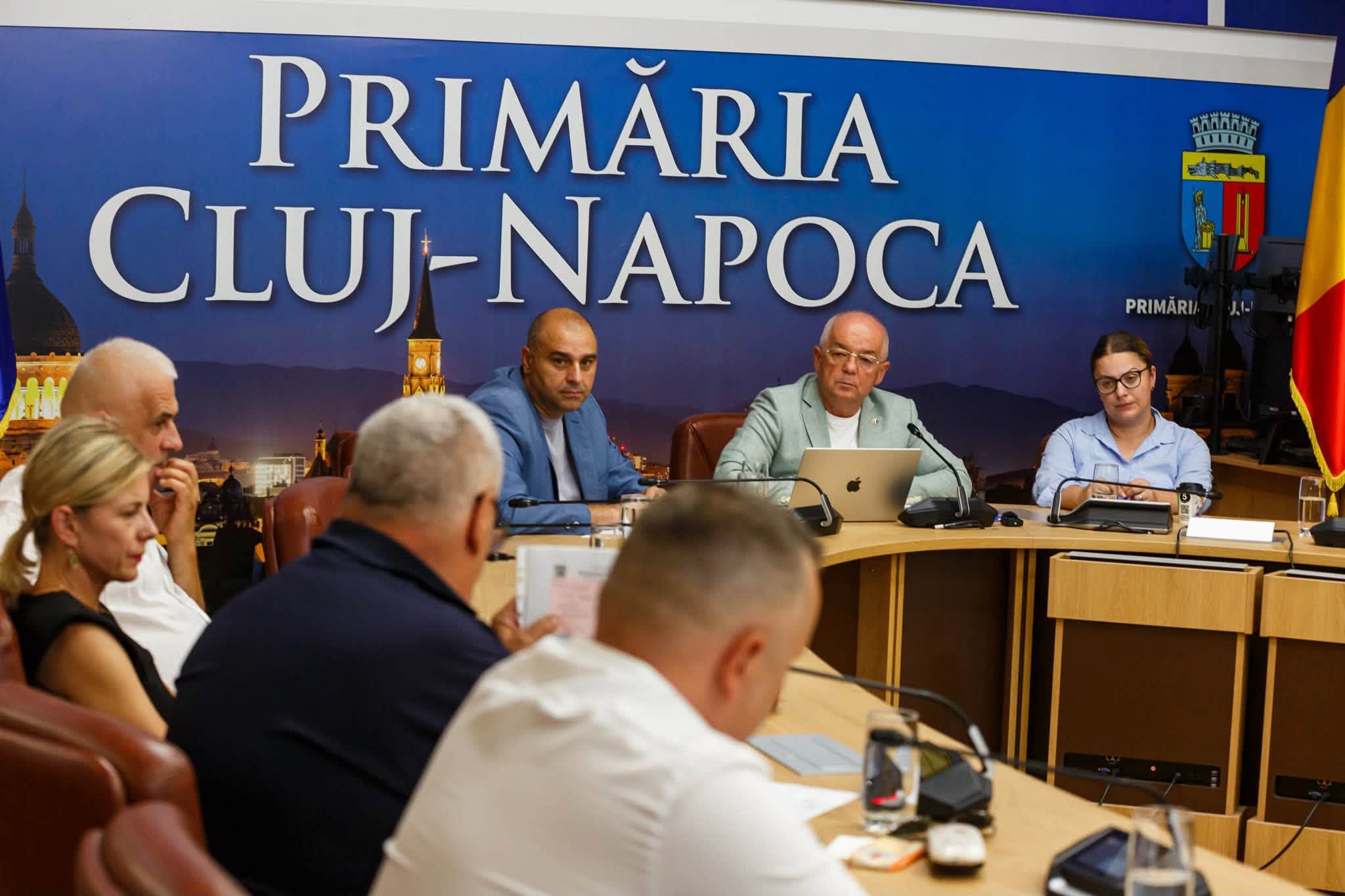 Emil Boc în fața unei săli de jocuri de noroc în Cluj-Napoca Emil Boc în fața unei săli de jocuri de noroc în Cluj-Napoca