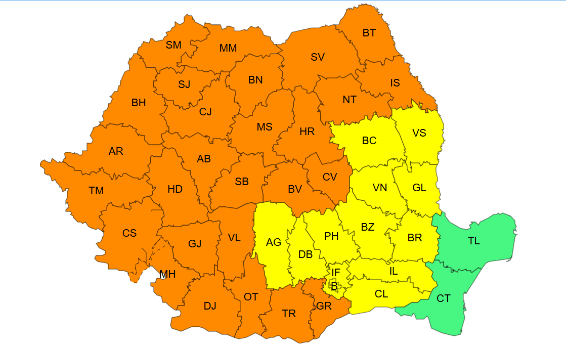 Termometru cu temperaturi ridicate, soare puternic, peisaj de vară în România Termometru cu temperaturi ridicate, soare puternic, peisaj de vară în România