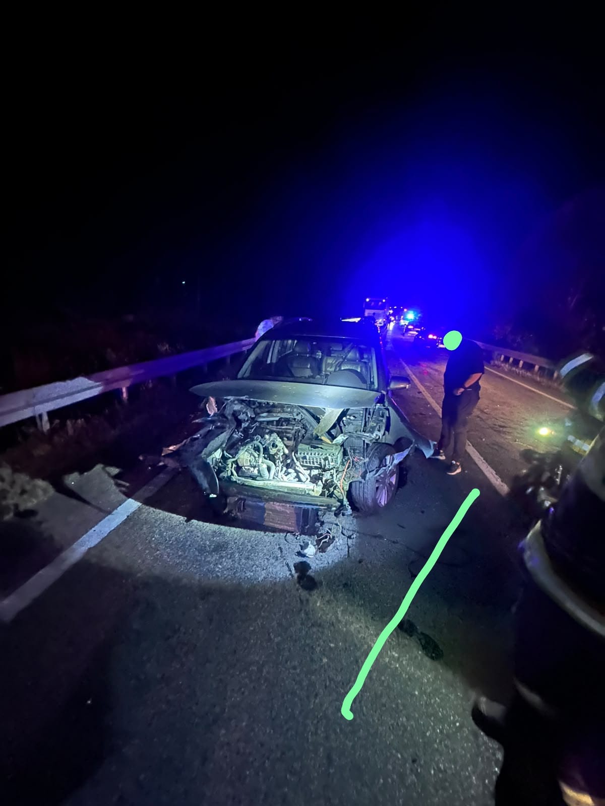 Mașină avariată după accident pe DE 581 la Tutova Mașină avariată după accident pe DE 581 la Tutova