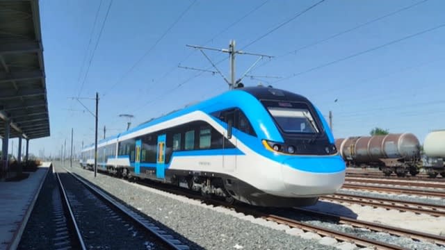 Primul tren chinezesc a intrat în circulație pe ruta București-Brașov