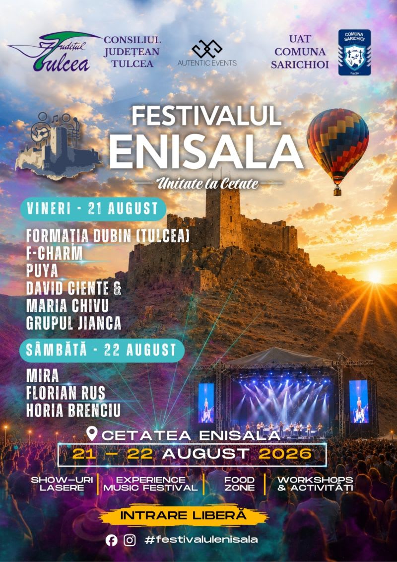 Scene din festivalul Enisala 2026, artiști pe scenă, public în aer liber Scene din festivalul Enisala 2026, artiști pe scenă, public în aer liber