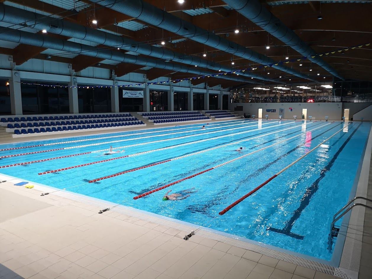 Complex sportiv Arena Aqua Sport, bazin olimpic, teren de sport, facilități moderne Complex sportiv Arena Aqua Sport, bazin olimpic, teren de sport, facilități moderne