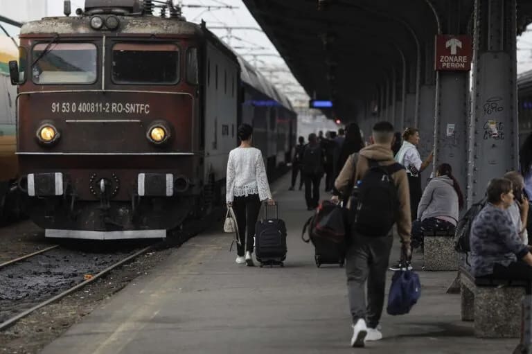 Autoritatea pentru Reformă Feroviară introduce trenuri la oră fixă în Mureș și alte orașe din România