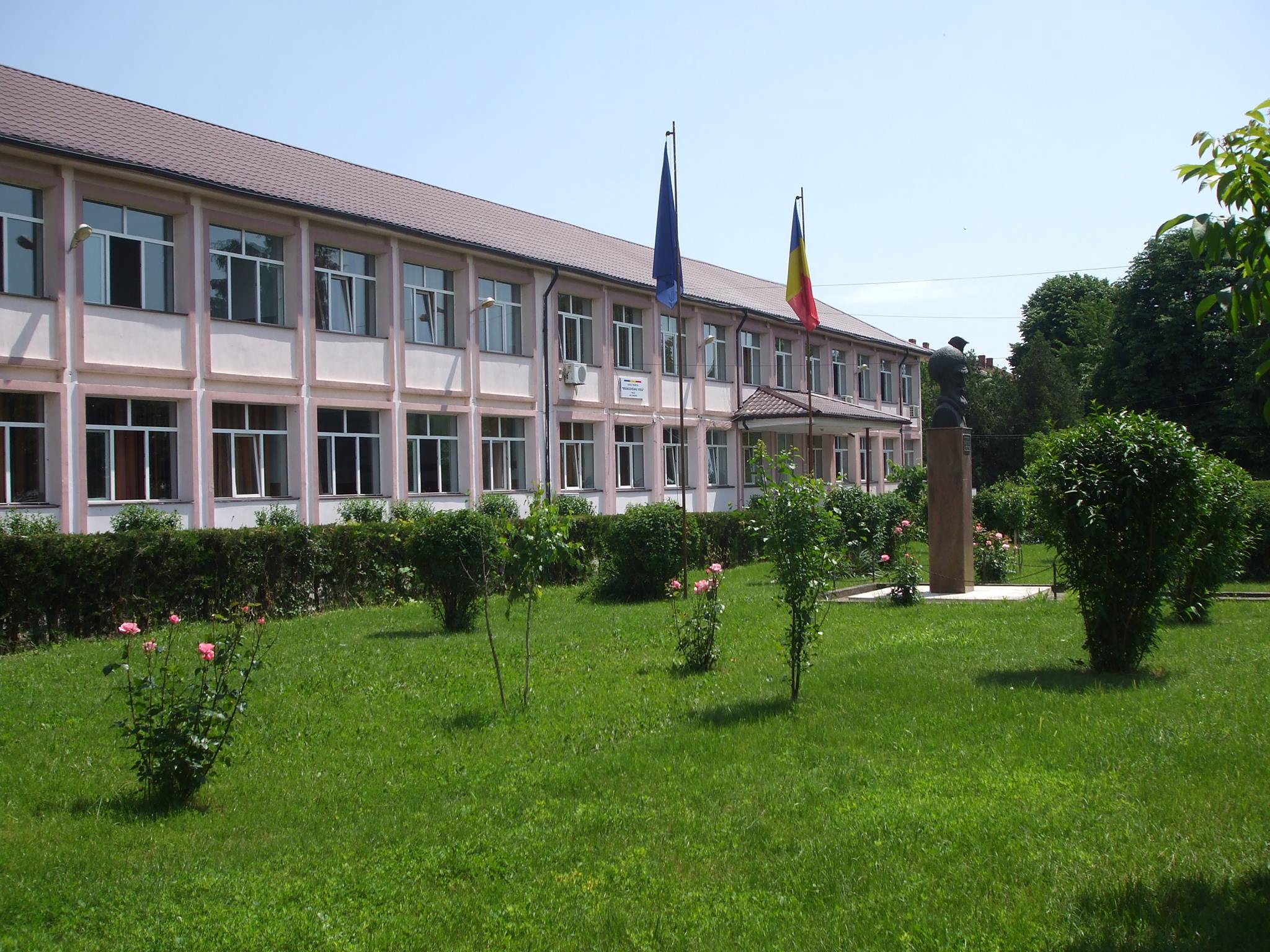 FSLI analizează impactul Legii salarizării personalului din învățământ în Prahova