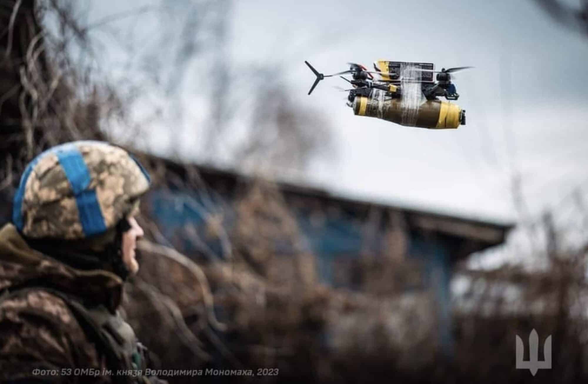 Forțele ruse a lansat un atac masiv cu drone asupra Ucrainei, soldat cu morți și răniți în Sumî și Harkov