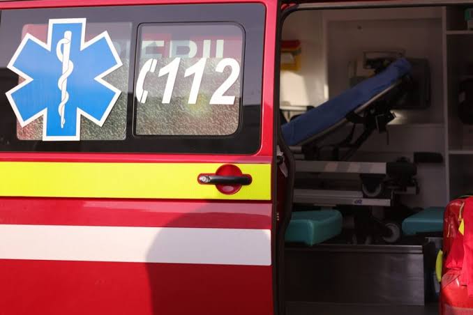 Un șofer de 59 de ani ajunge la spital după accidentul de pe DJ 674 în Peșteana de Jos