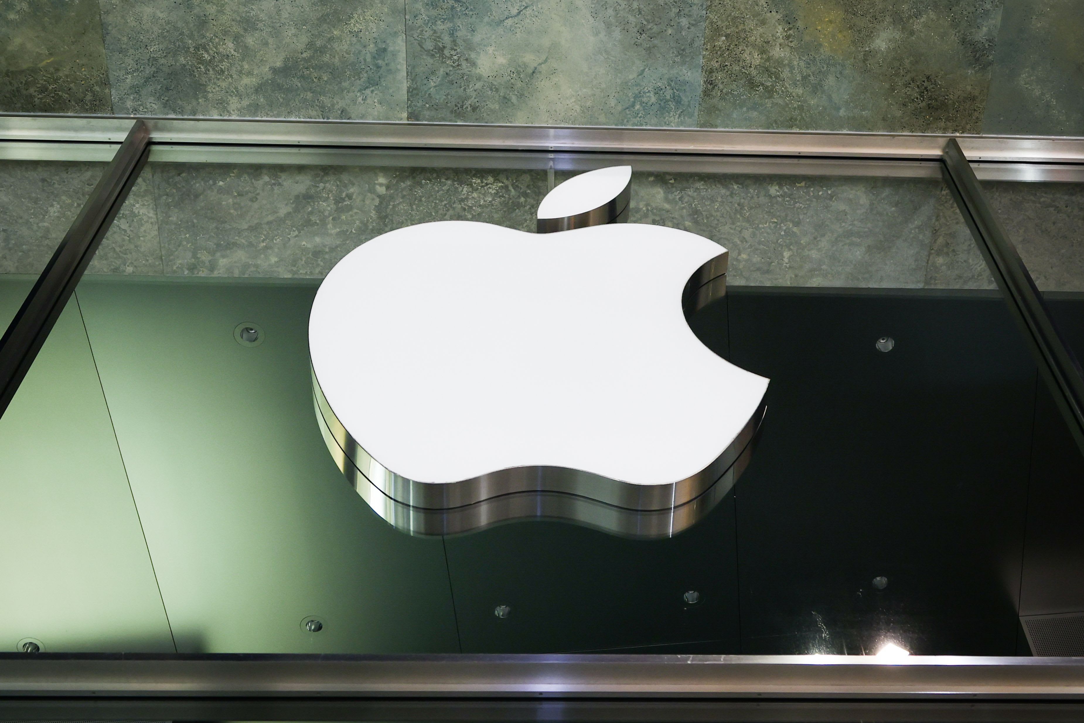 Apple a plătit 17 miliarde de dolari impozit în Irlanda în 2025, o sumă semnificativă