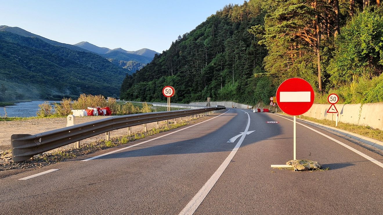 Restricții de circulație în Vâlcea, vineri, 21 august, din cauza lucrărilor pe drumurile naționale