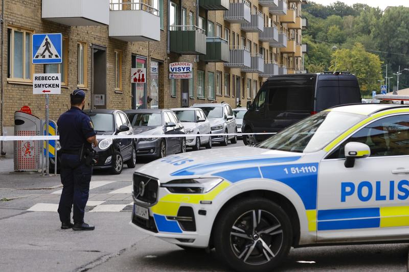Poliția suedeză investighează dacă atacatorul de la școala din Fagersta a fost încurajat de comunități online, după ce un cont TikTok a postat o fotografie cu o sabie cu 20 de minute înainte