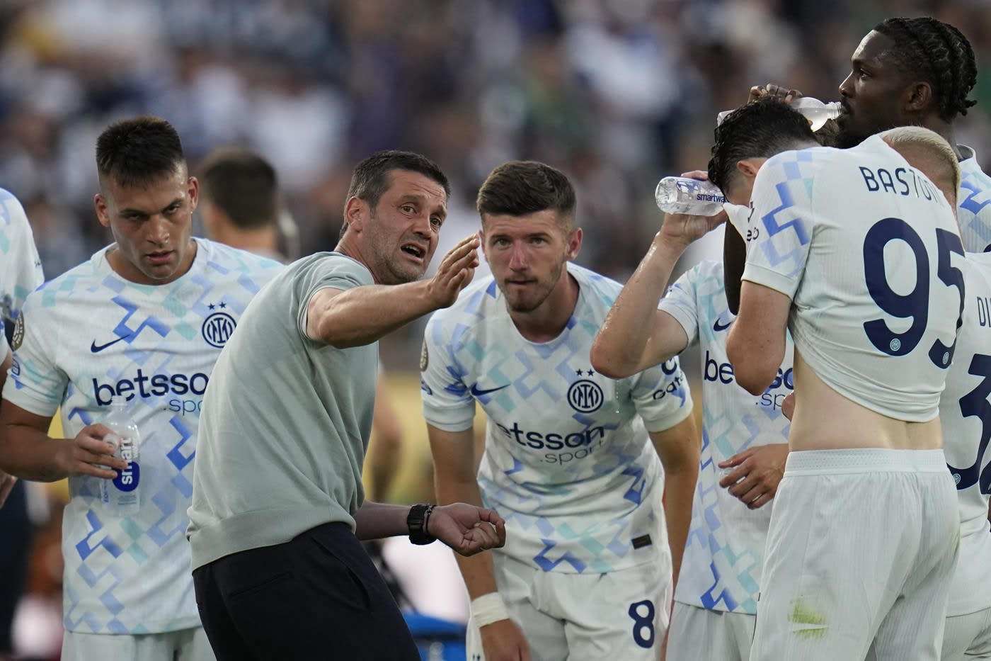 Cristian Chivu conduce Inter Milano la o victorie clară în prima etapă din Serie A: gol cu călcâiul și show pe teren