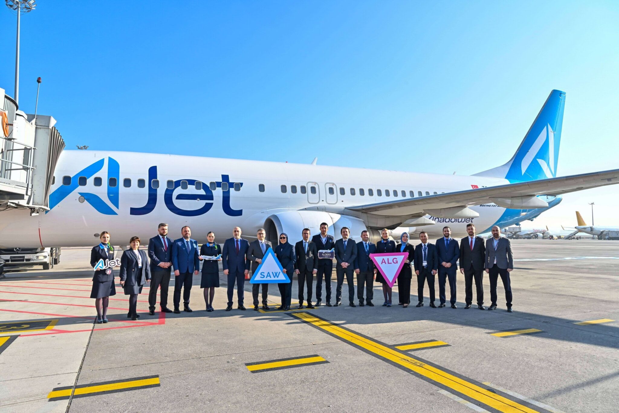 O nouă companie aeriană low-cost va începe zboruri în Europa din decembrie
