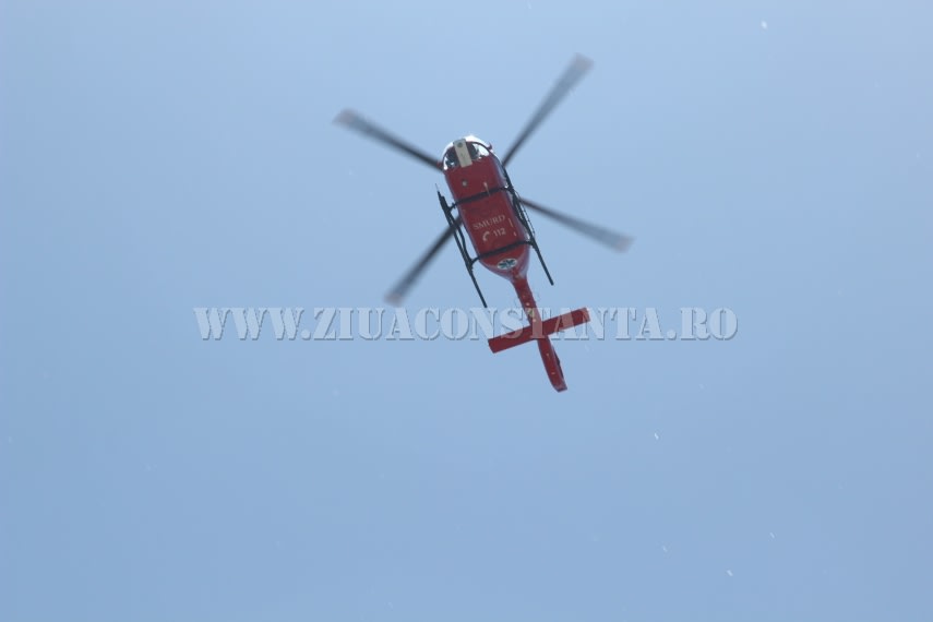Elicopter SMURD intervenind la accident pe autostrada A2