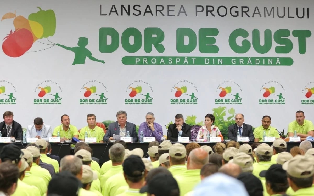 Peste 300 de persoane au participat la deschiderea magazinului „Dor de Gusturi Românești” din Târgu Mureș