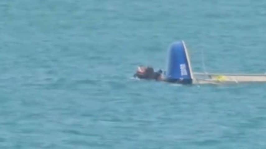 Salvamari în acțiune în Saturn, salvând persoane din mare