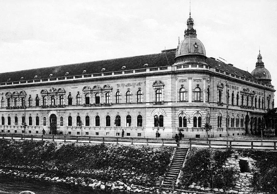 Clădire istorică din Oradea, evoluție urbană și dezvoltare Clădire istorică din Oradea, evoluție urbană și dezvoltare