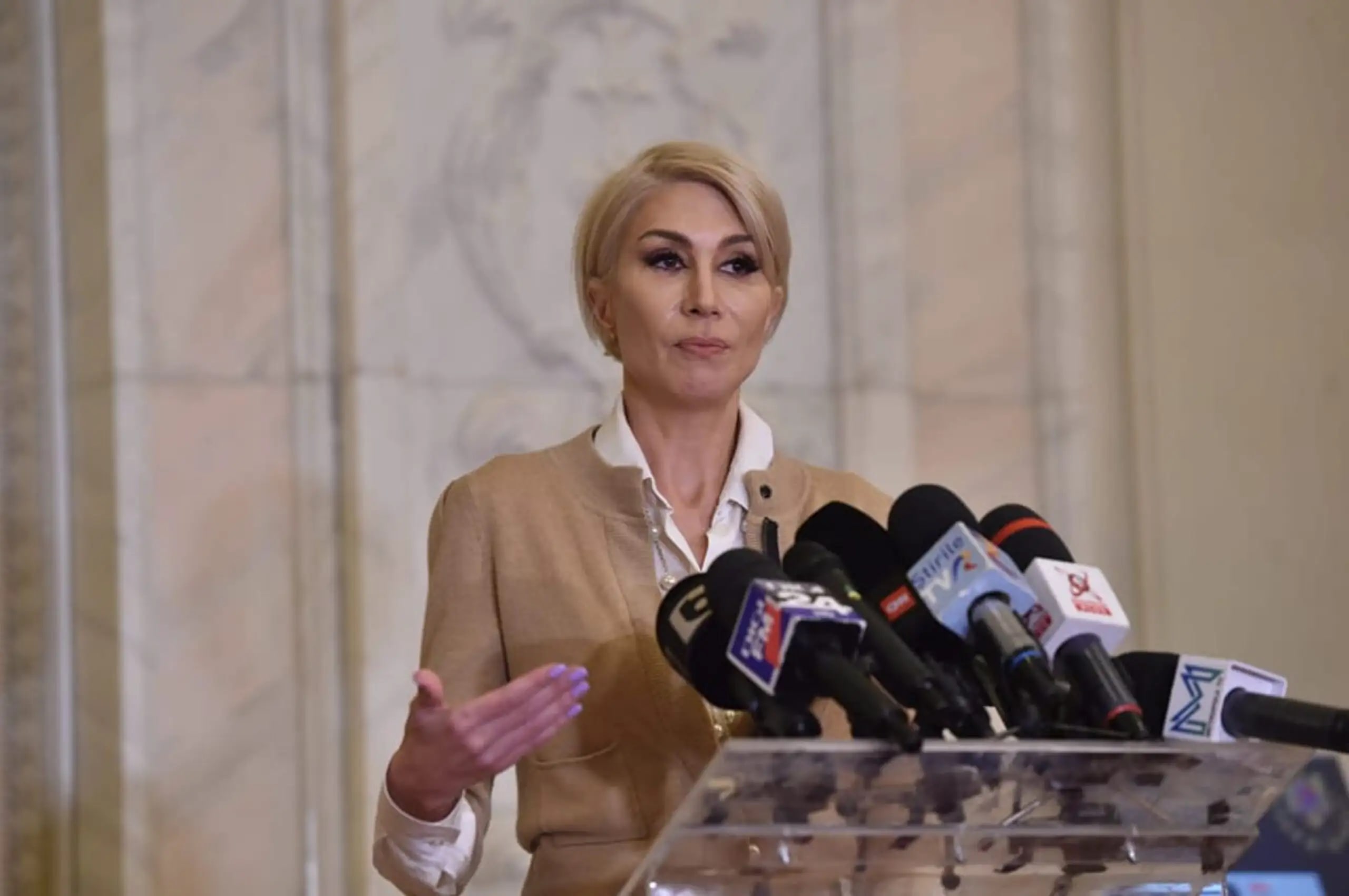 Raluca Turcan obține dezbaterea proiectului pentru eliminarea dublei evaluări a elevilor din clasa a VIII-a