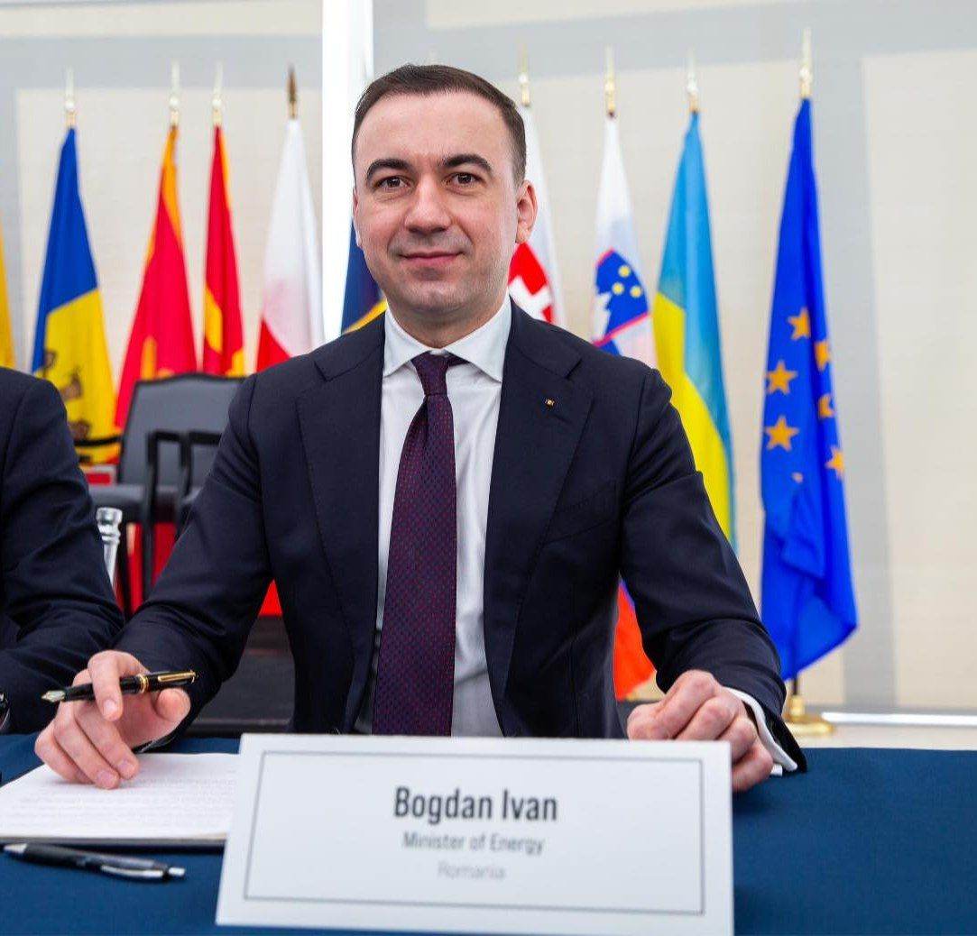 Ingineri și tehnicieni energetici în centrala nucleară și termocentrală Ingineri și tehnicieni energetici în centrala nucleară și termocentrală