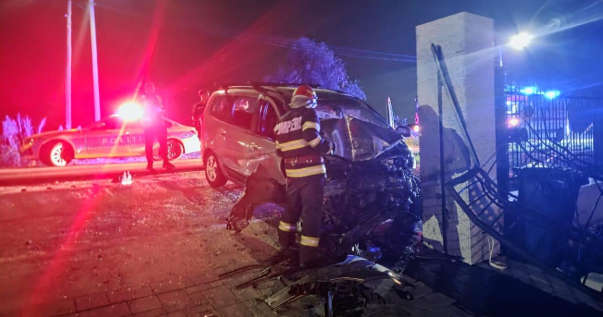 Un șofer neatenționat a provocat accident în Cartojani, trei răniți, inclusiv un copil de 11 ani