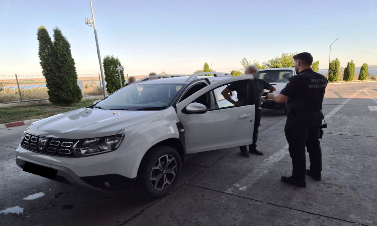 Stânca: Un moldovean a cumpărat permis fals cu 750 de euro, descoperit la frontieră
