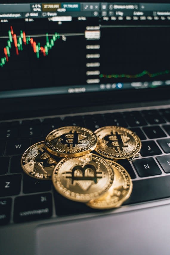 Bitcoin cryptocurrency graph
