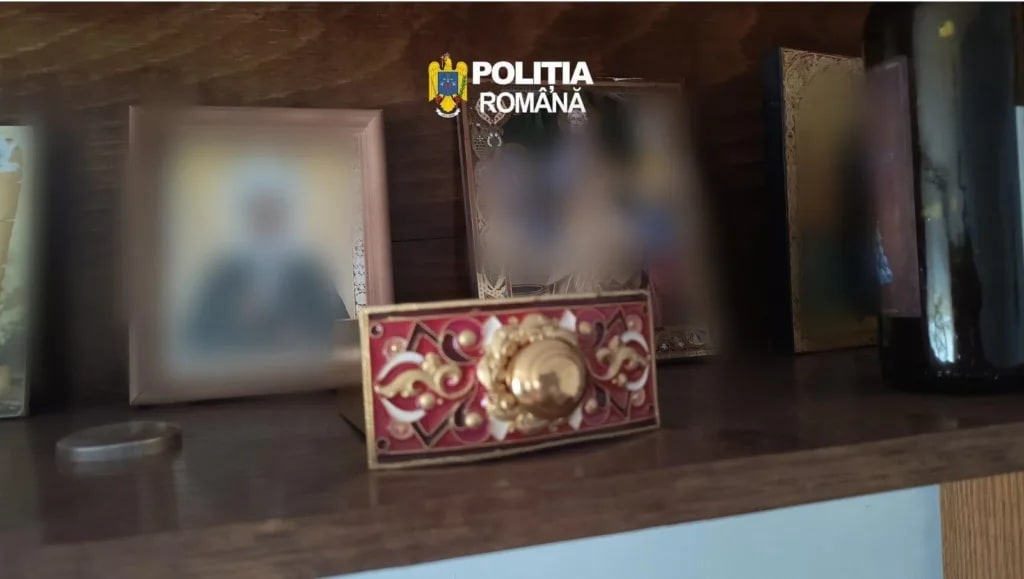 Bucureștean reținut după ce a furat din Catedrala Arhiepiscopiei