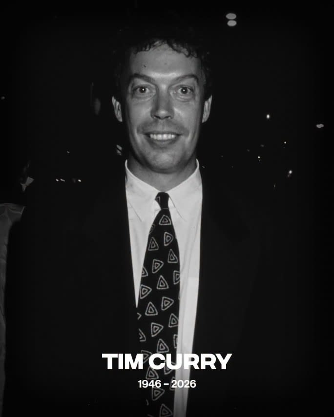 Actorul Tim Curry în rolul Dr. Frank-N-Furter din The Rocky Horror Show