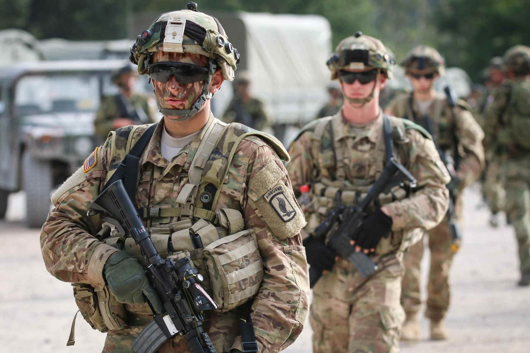 Pentagonul accelerează revizuirea prezenței militare în Europa și solicită sprijinul aliaților