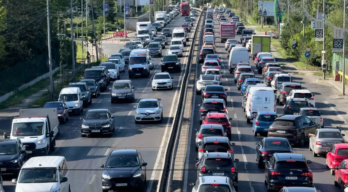 Mașinile vechi și poluante nu vor mai putea intra în Timișoara și alte orașe din țară