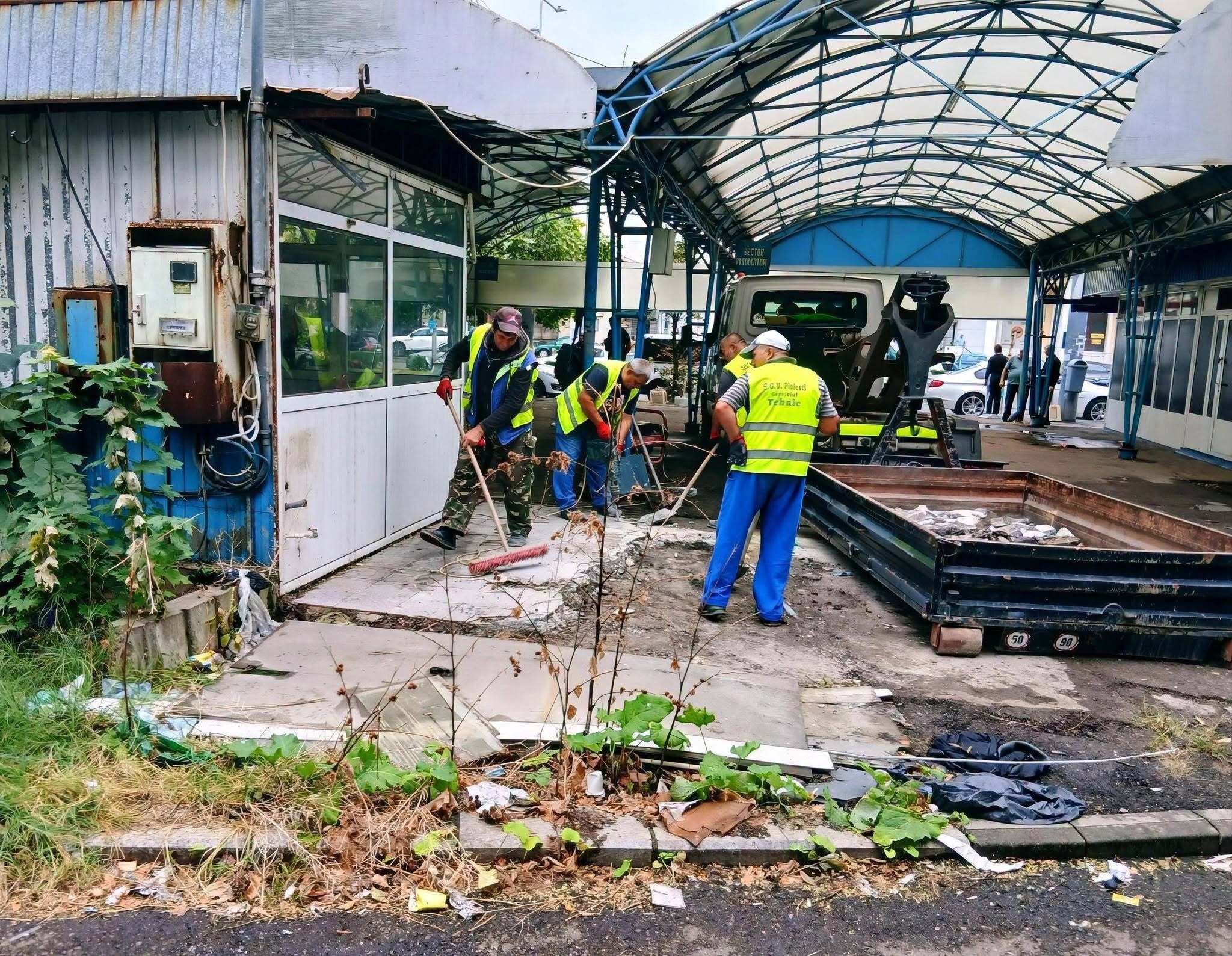 Demolirea pieței de la Gara de Sud din Ploiești începe pentru un proiect european de modernizare