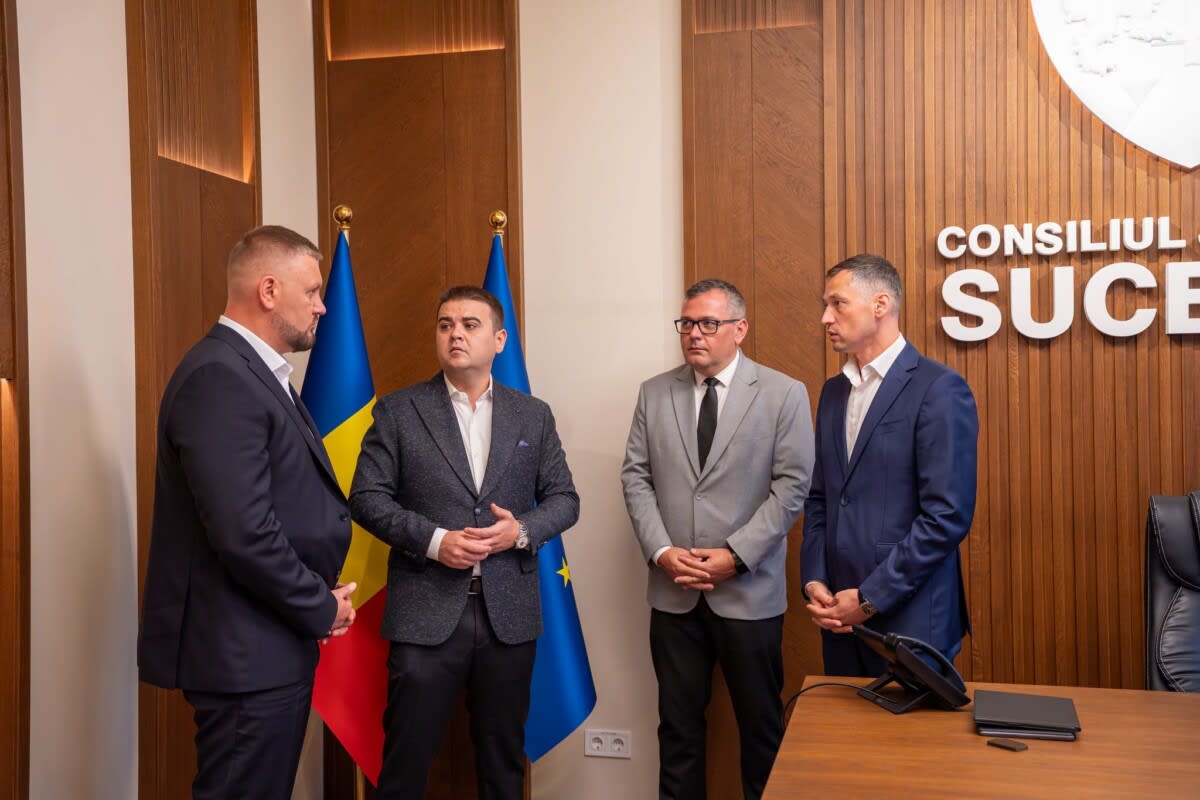 Întâlnire la Palatul Administrativ Suceava Întâlnire la Palatul Administrativ Suceava