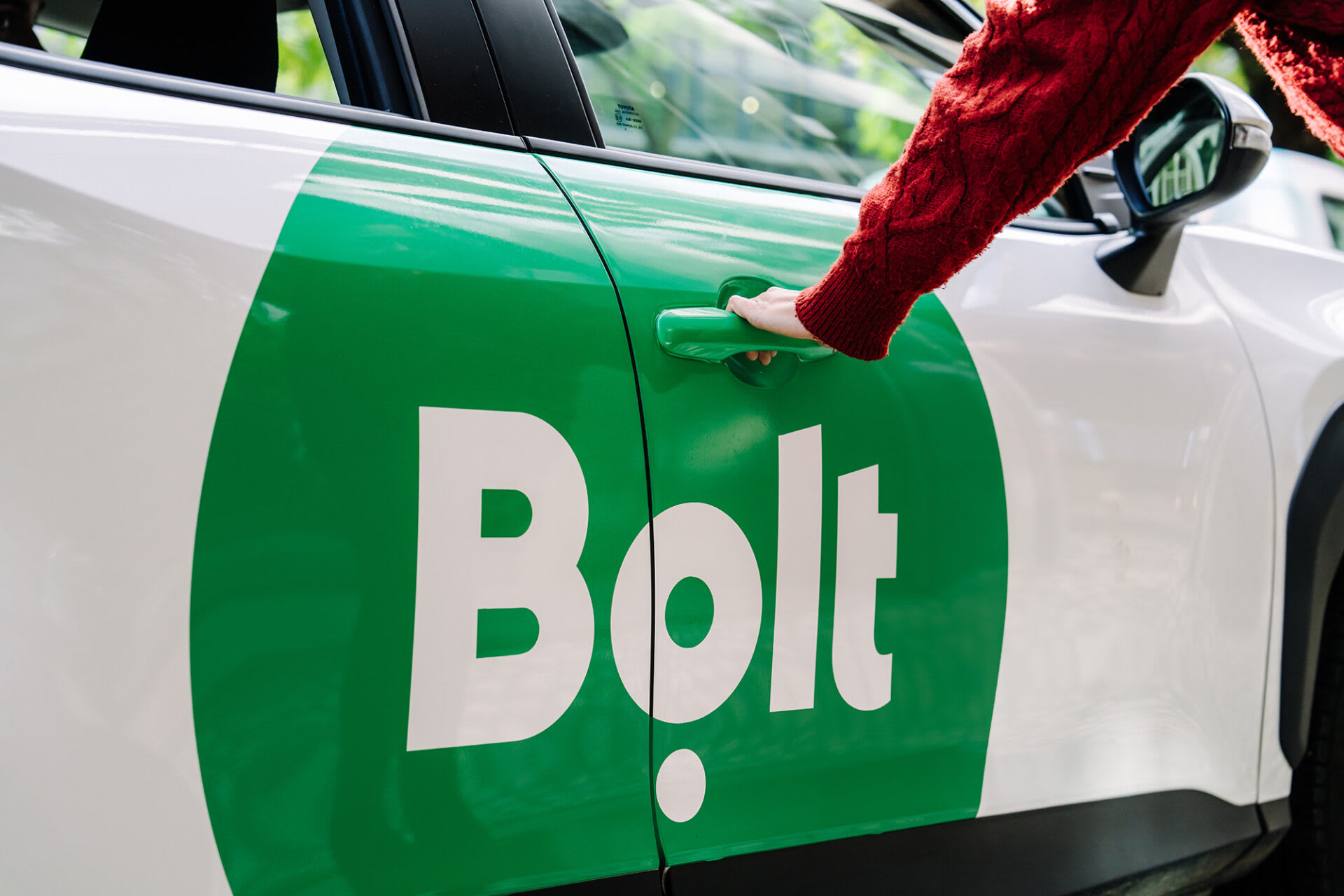 Șofer Bolt în mașină, serviciu Priority, Vaslui și Bârlad Șofer Bolt în mașină, serviciu Priority, Vaslui și Bârlad