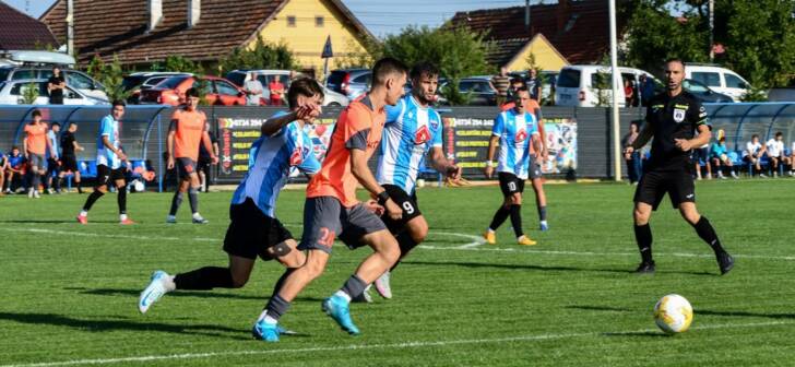 Fotbal în Timișoara, meci de Liga 3, stadion Ghiroda