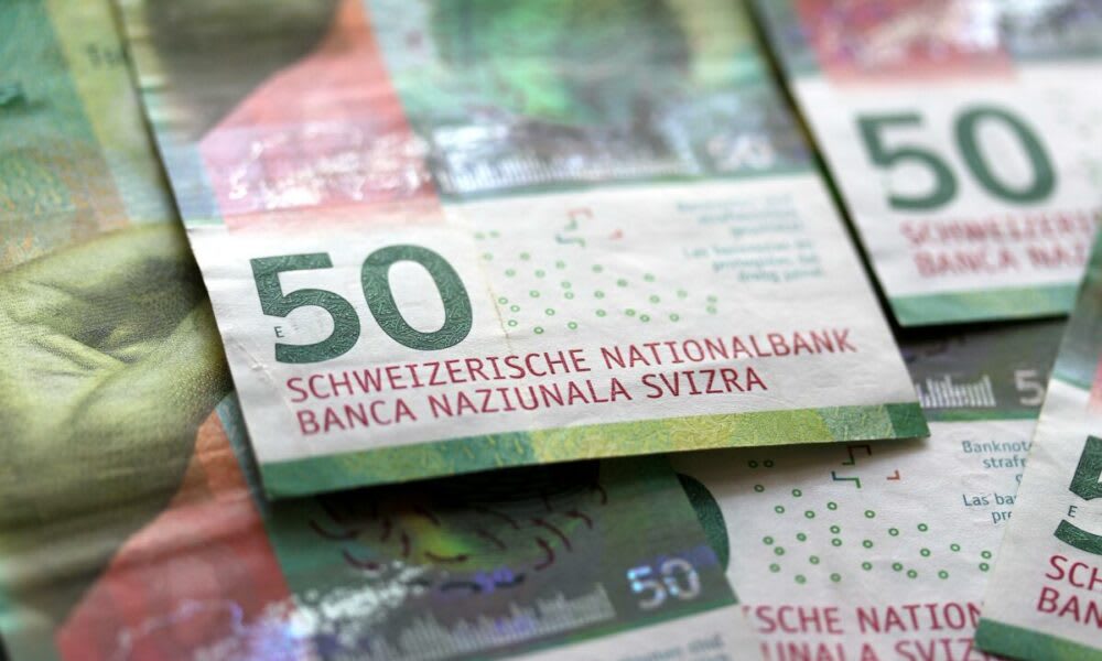 Familie anonimă din Franța donează pentru școală, elevi în clasă, proiecte de renovare Familie anonimă din Franța donează pentru școală, elevi în clasă, proiecte de renovare