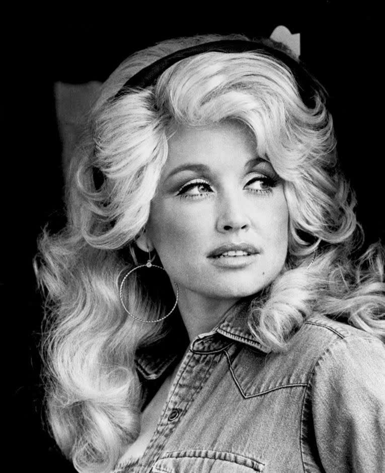 Guvernatorul Tennessee a anunțat redenumirea Aeroportului Nashville în onoarea lui Dolly Parton